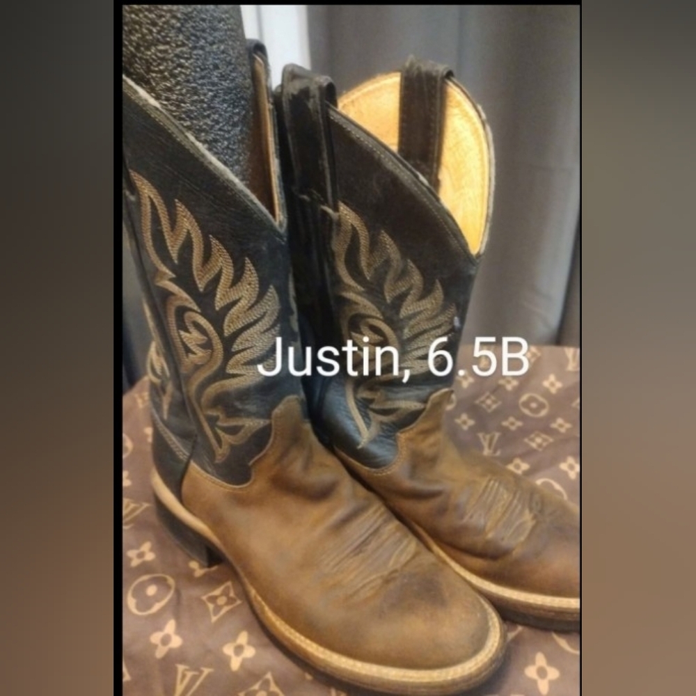 Justin Cowboy Boots